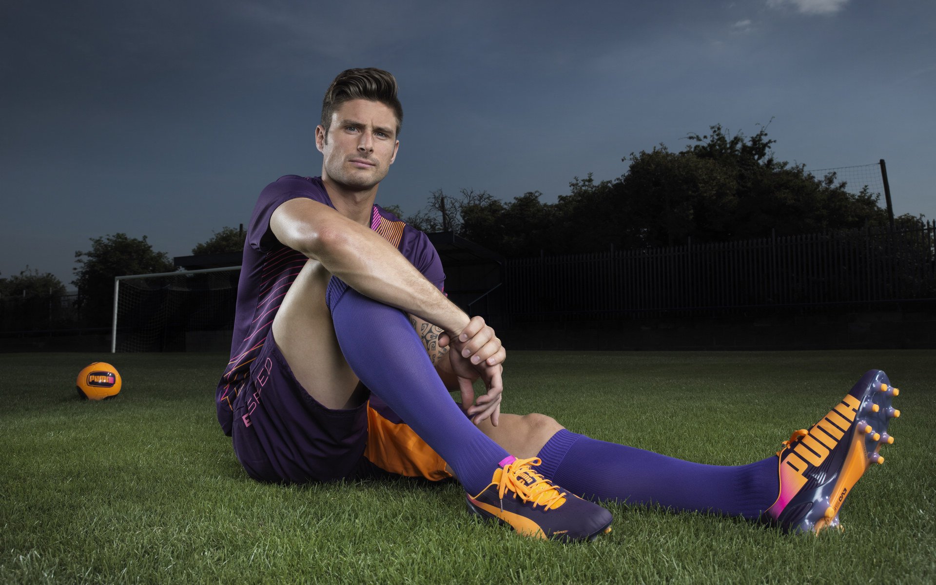 “帕布罗·马特拉:从防守到进攻,阿根廷美洲狮队的全能领导者”